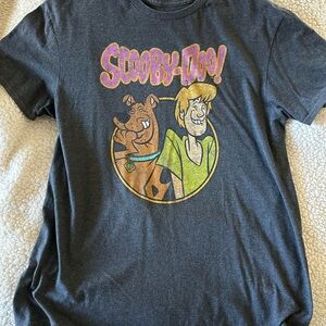 Scooby-Doo™ Short Sleeve Graphic Tee in Charcoal